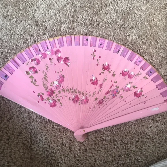 Hand made fan - Picture 2 of 2